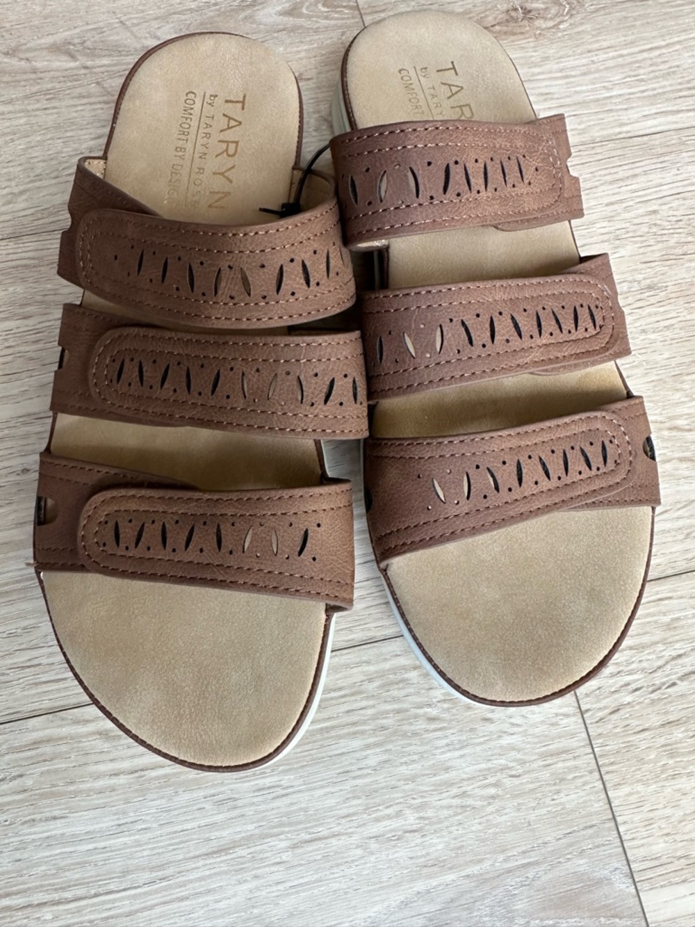 Taryn Rose Brown Triple-Strap Perforated Slide Sandals PERFECT CONDITION Sz9